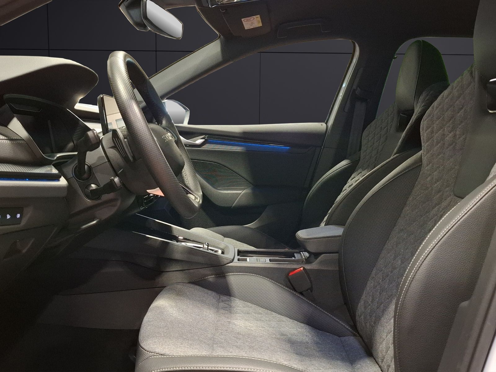 Fahrzeugabbildung SKODA Octavia Combi TDI Sportline DSG Matrix Navi HUD
