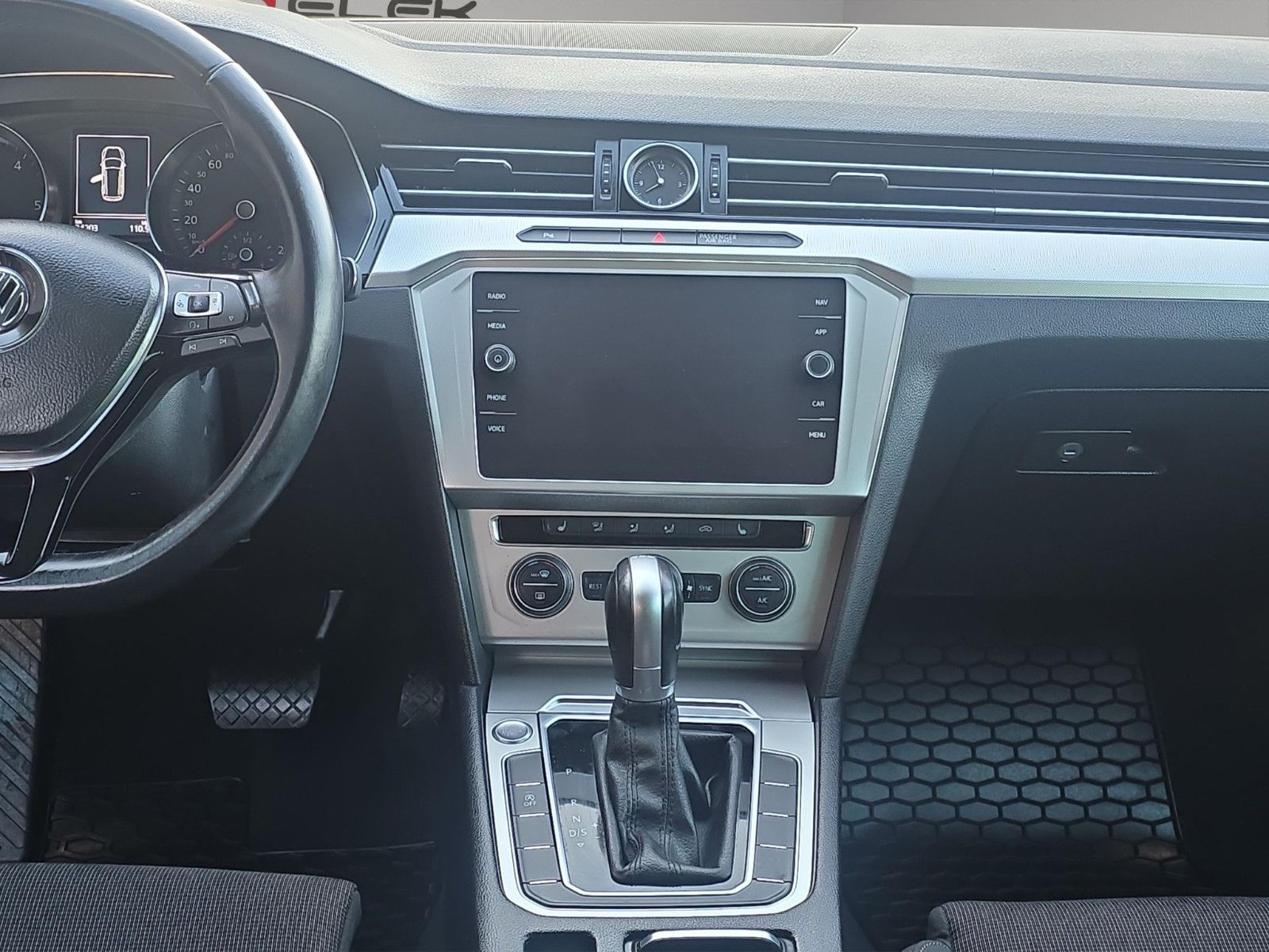 Fahrzeugabbildung Volkswagen Passat Variant Comfortline BMT/Start-Stopp AHK