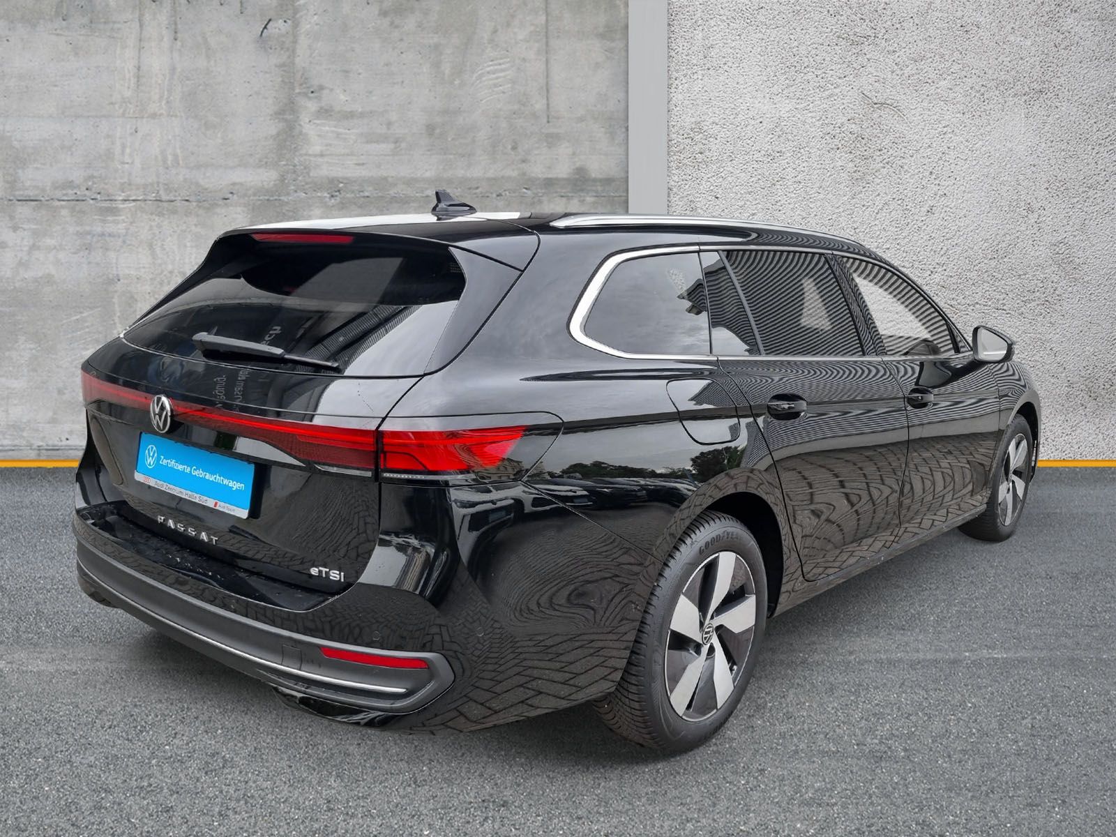 Volkswagen Passat Variant 1.5 eTSI DSG Business AHK Massage foto 4