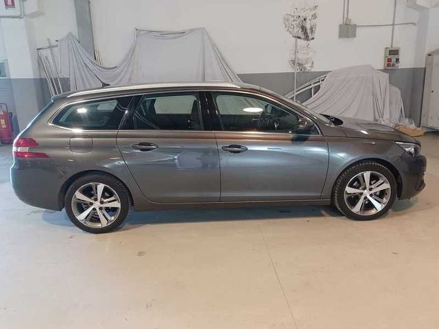 Peugeot PEUGEOT 308 WAGON Allure BlueHDi 130 EAT8 S/S au