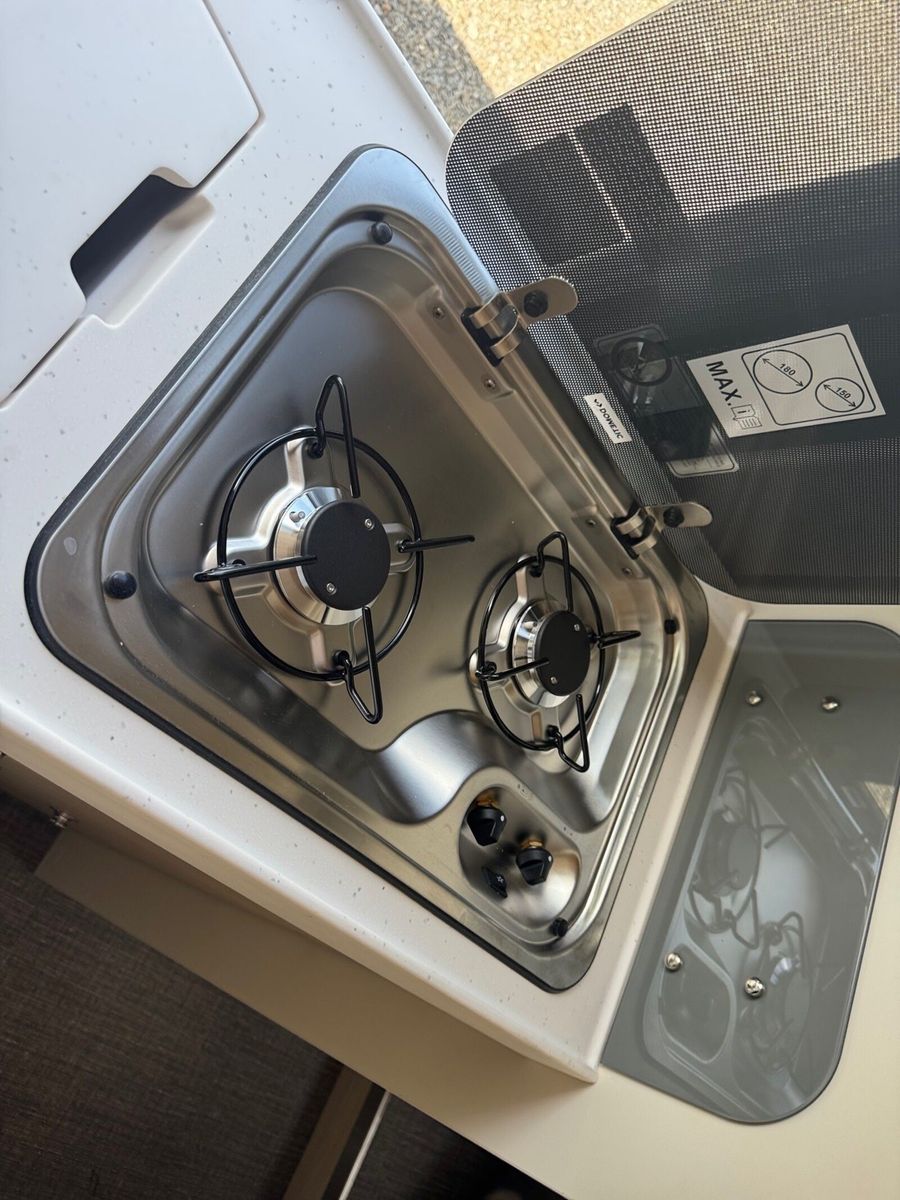 Fahrzeugabbildung Eura Mobil Van V 635 EB Klimaauto., Solar, Fahrassistenzpak