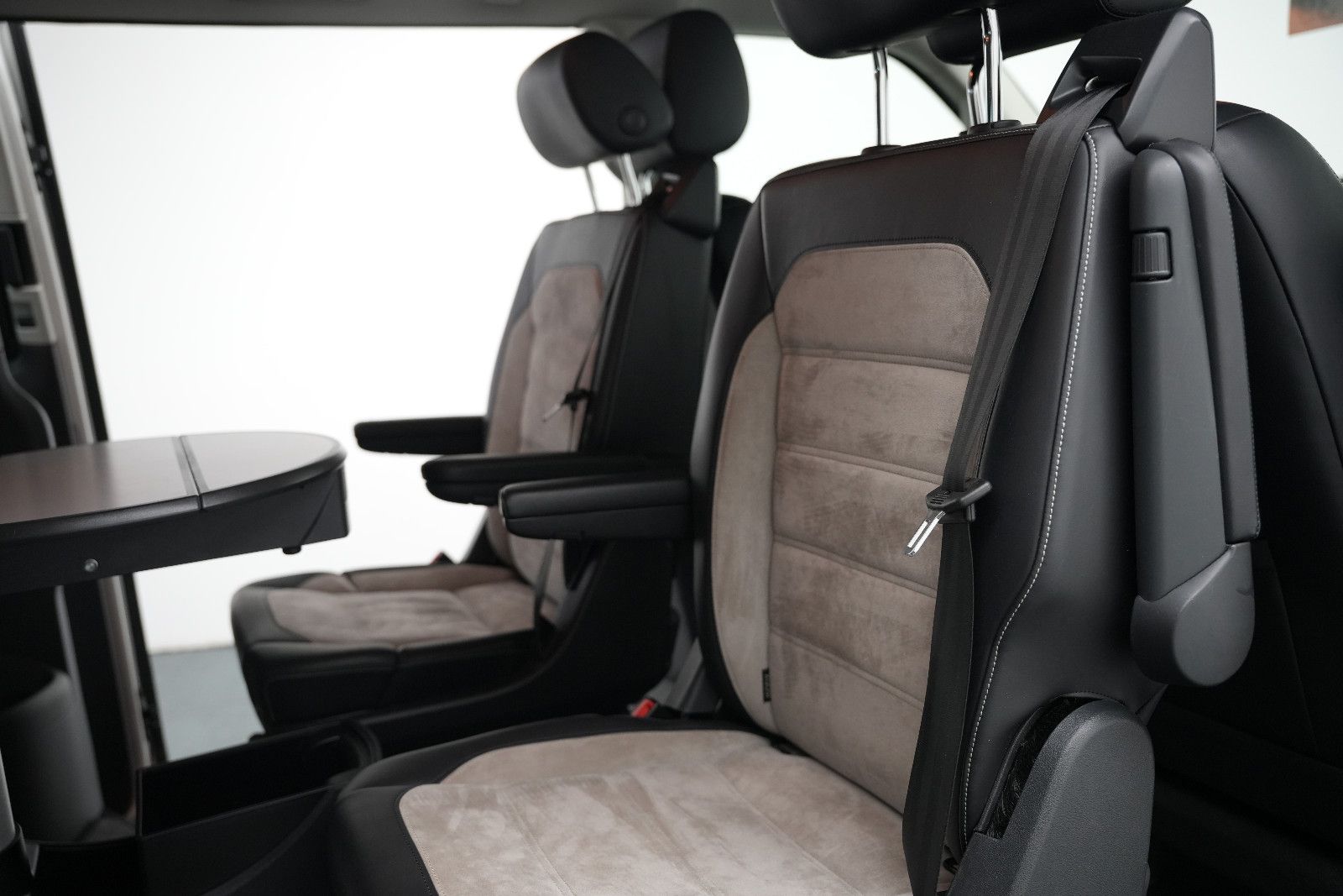 Fahrzeugabbildung Volkswagen T6 Multivan Generation S *7-Sitz*DynAudio*Kamera