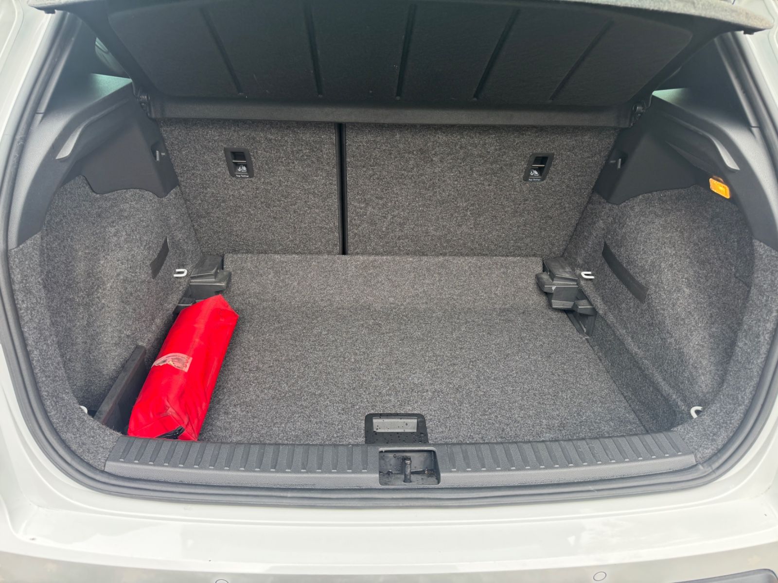 Fahrzeugabbildung SEAT Arona FR ACC+LED+Kamera+Carplay