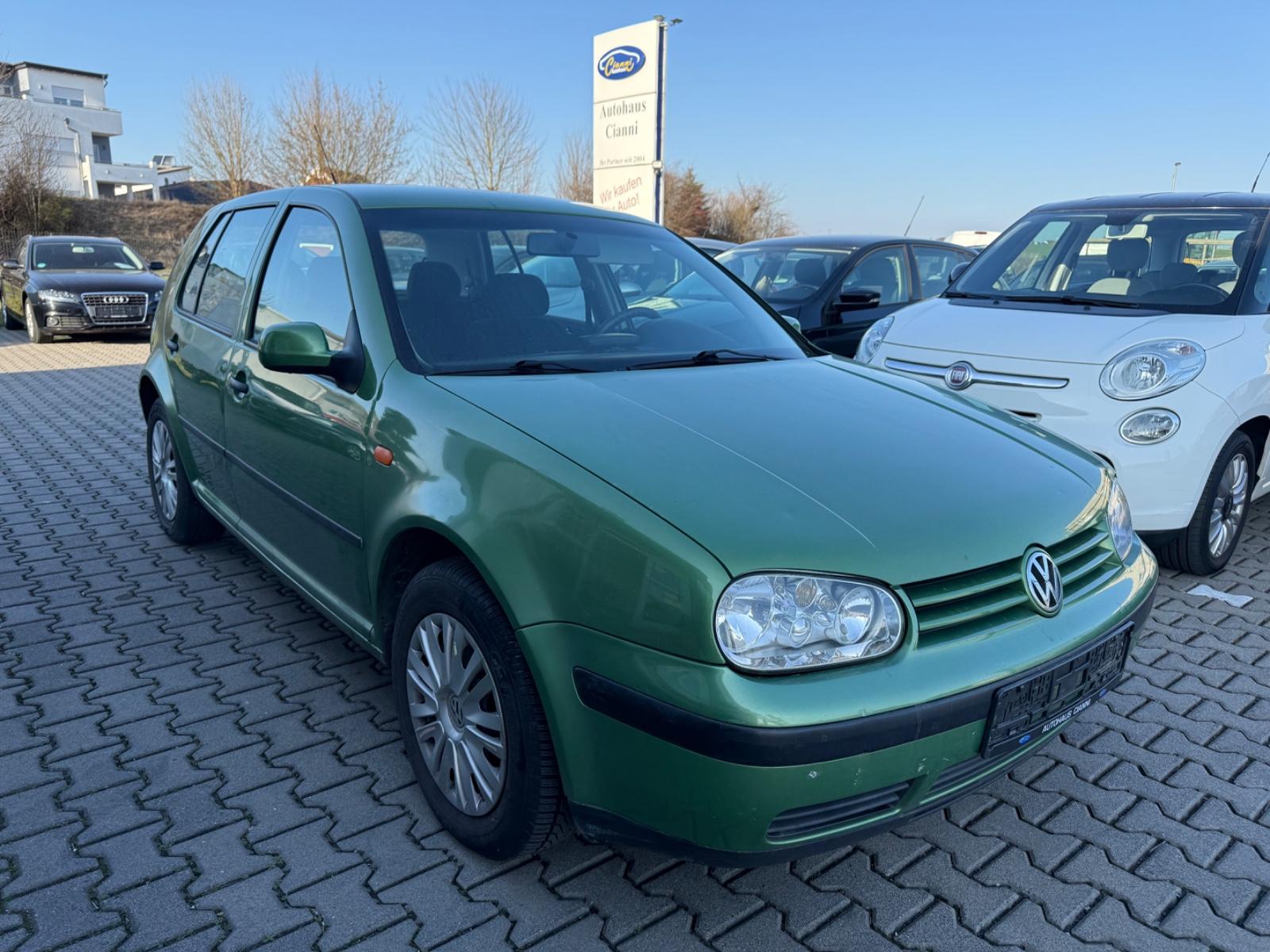 Volkswagen Golf 1.6**Automatik** 4 Türer** 151 tkm !