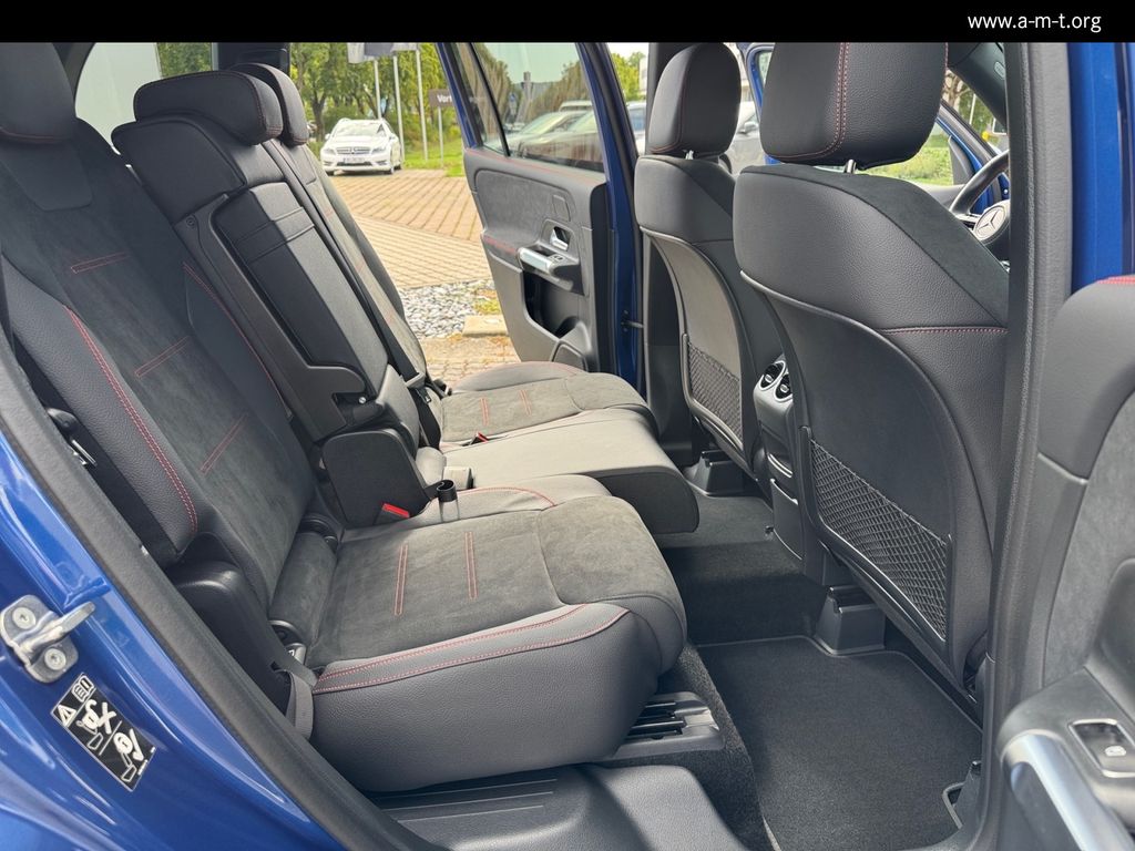 MERCEDES-BENZ GLB 250