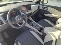 Fahrzeugabbildung Nissan Qashqai 1.3 DIG-T Tekna 4x4 BOSE PANODACH 19"ALU