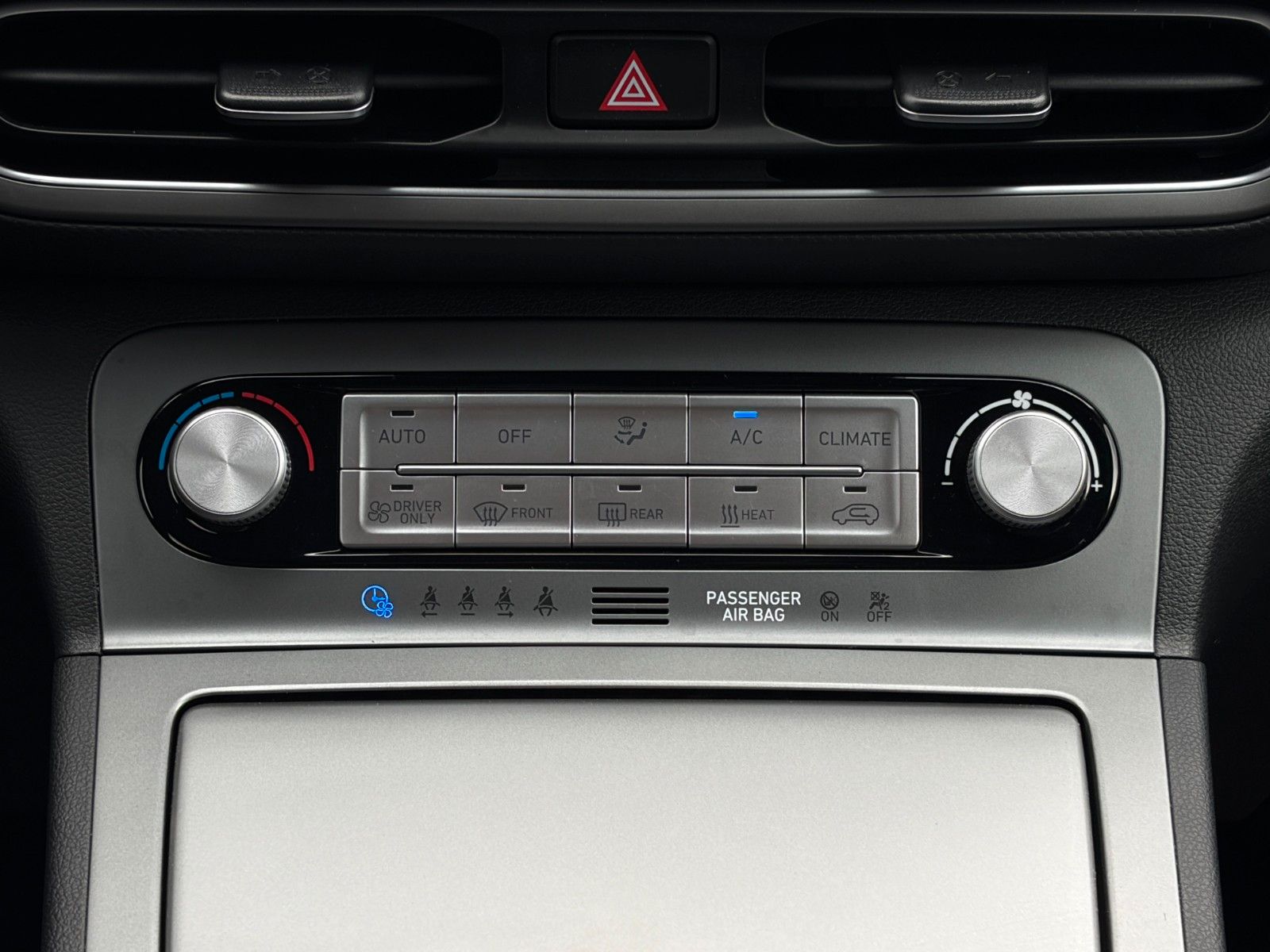 Fahrzeugabbildung Hyundai KONA E Trend 2WD ACC KRELL CarPlay NAV CAM LED
