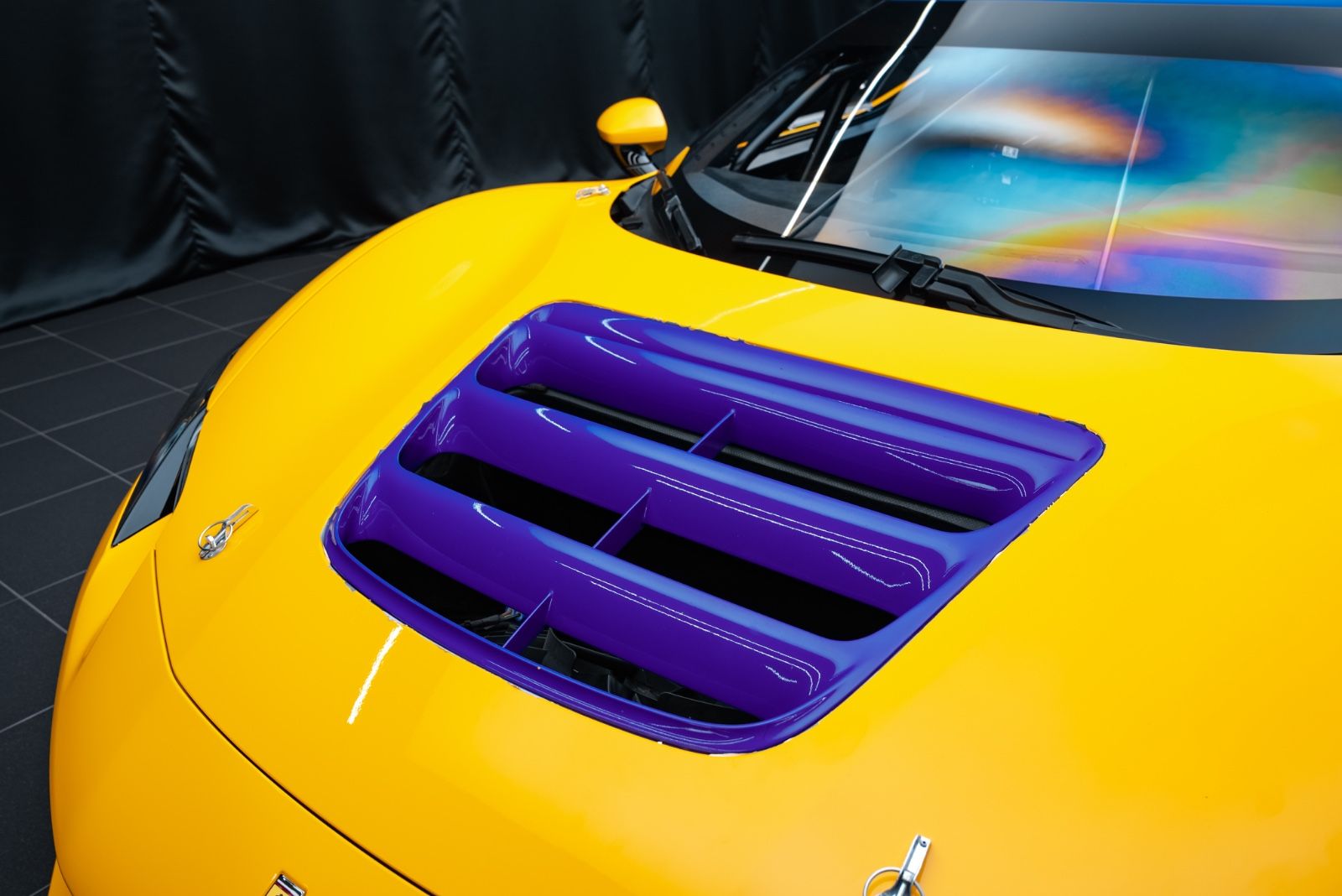 Fahrzeugabbildung Ferrari 296 Challenge TOP/PASSENGER SEAT/SILENCERS