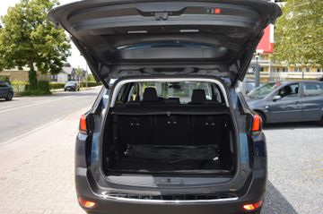 Peugeot 5008 - 12