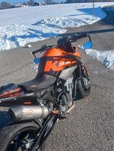 KTM Duke 890 - KTM 890 DUKE