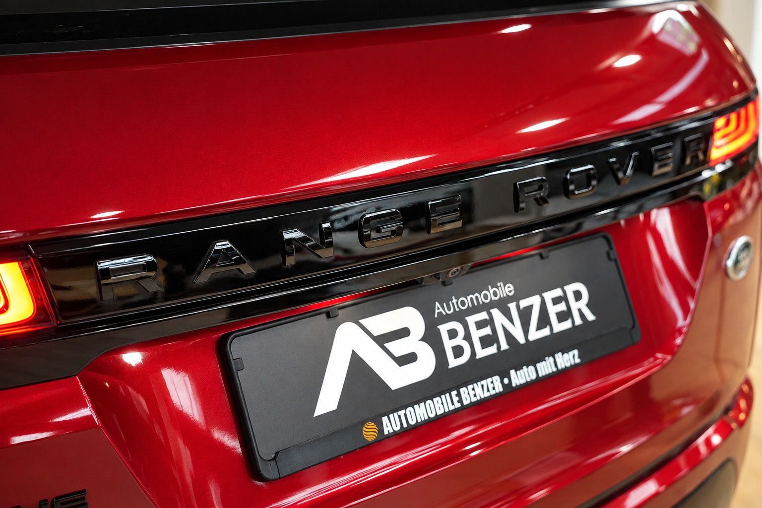 Fahrzeugabbildung Land Rover Range Rover Evoque S /KAMERA/CAR-PLAY/L-HEIZUNG