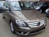 Mercedes-Benz B 180 Automatik / Leder / Akt. Park-Assistent - Mercedes-Benz B 180 Gebrauchtwagen in Berlin