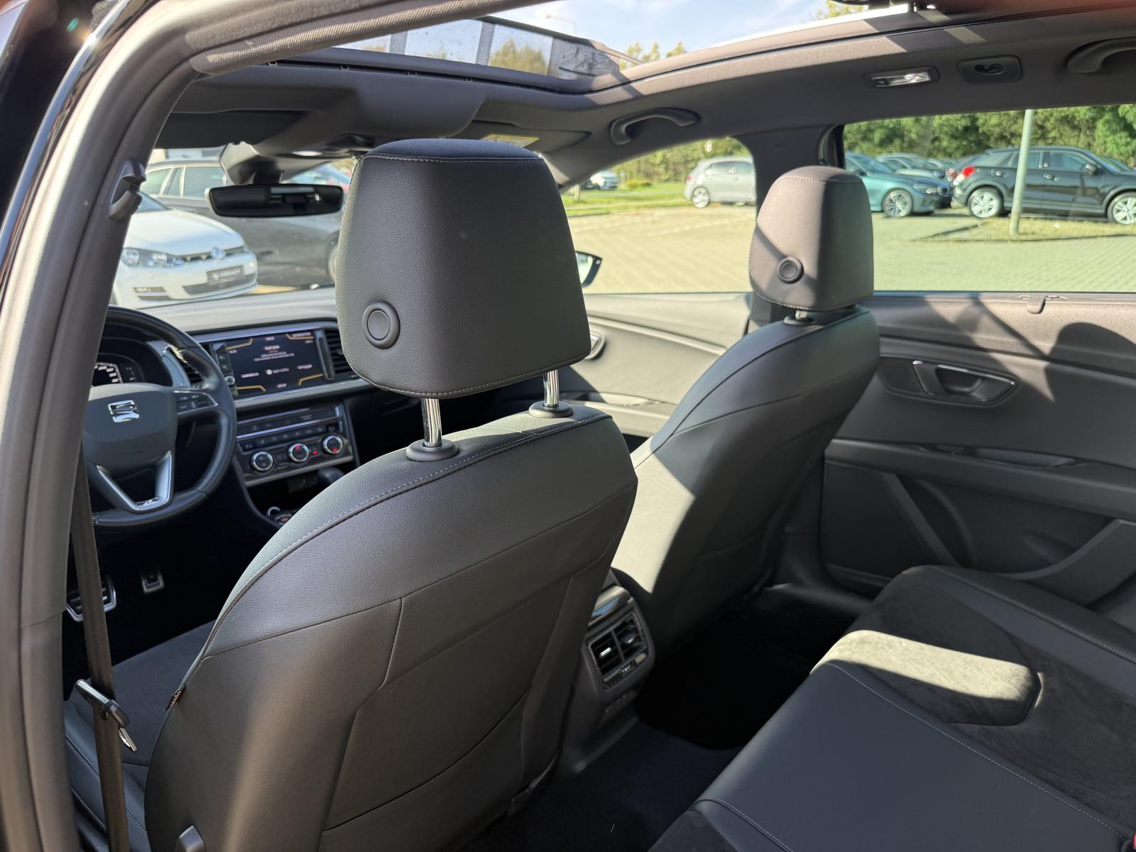 SEAT Leon Xcellencen,Virtual,Pano,R-Kamera,AHK,Beats, миниатюра 21