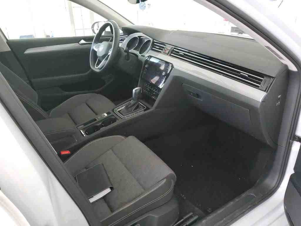 Volkswagen Passat Variant - Bild 7