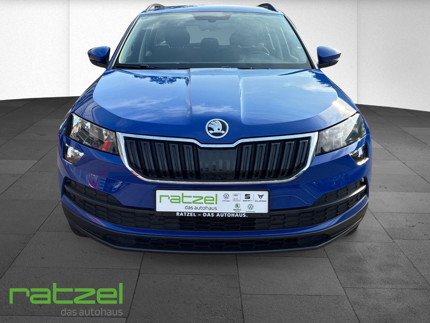 Fahrzeugabbildung SKODA Karoq Style 2.0 TDI ACC DAB Kamera Winterräder K