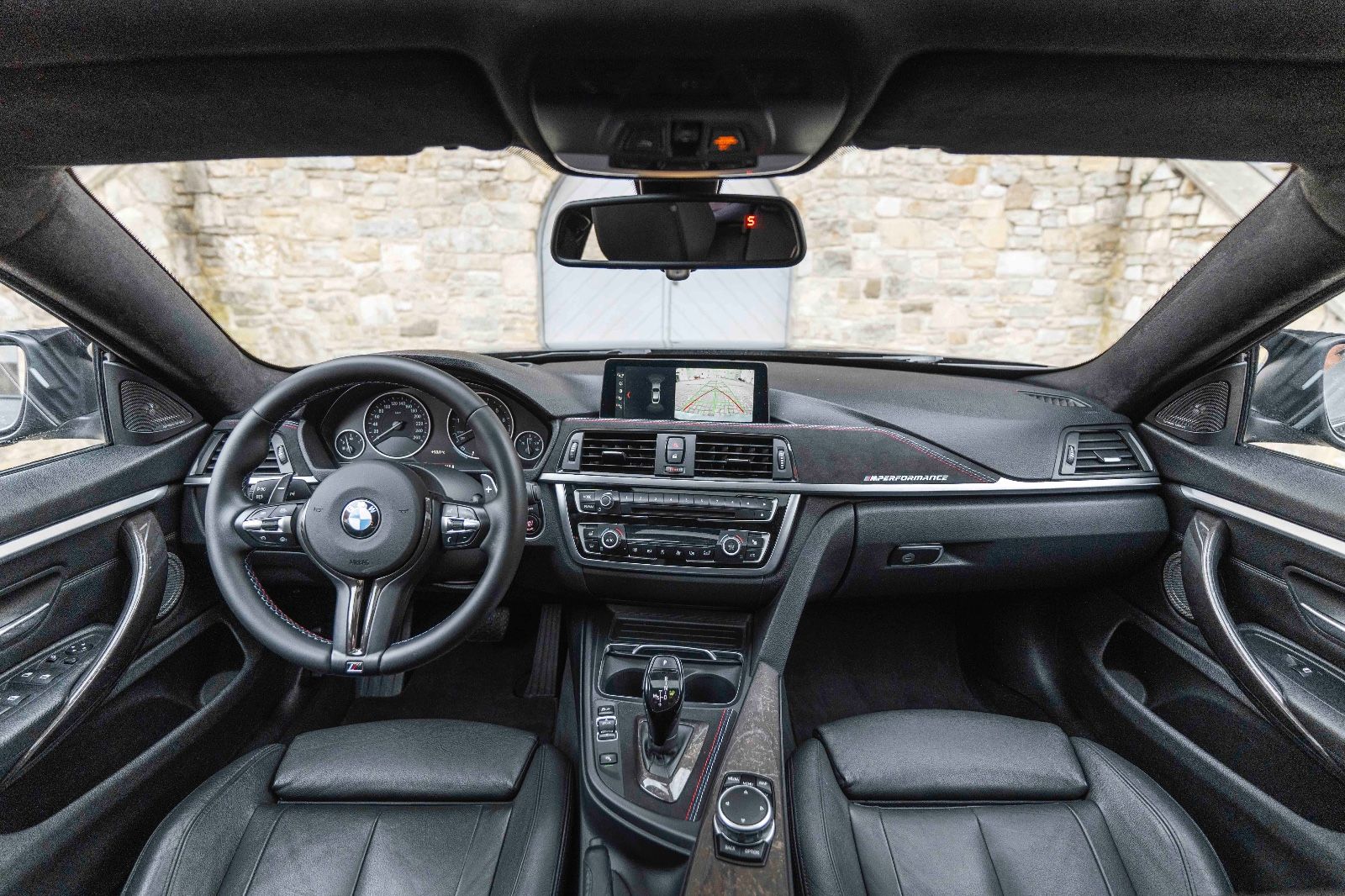 Fahrzeugabbildung BMW 440I M-Performance HUD H&K LED CARPLAY KAM REMUS