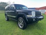 Jeep Commander Limited 3.0 Schwarze Innenausstattung  - Jeep 7-Sitzer
