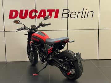 Ducati Scrambler 800 Full Throttle +1.000€ Zubehör