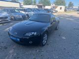 Mazda MX-5 1.8 Niseko Roadster Coupe Hardtop - Mazda MX-5 Niseko mit Benzin-Antrieb