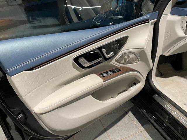 Fahrzeugabbildung Mercedes-Benz EQS 580 4M Edition One/Night/Airmatic/Pano/HuD