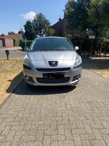 Peugeot 5008 - Peugeot 5008 aus 2013