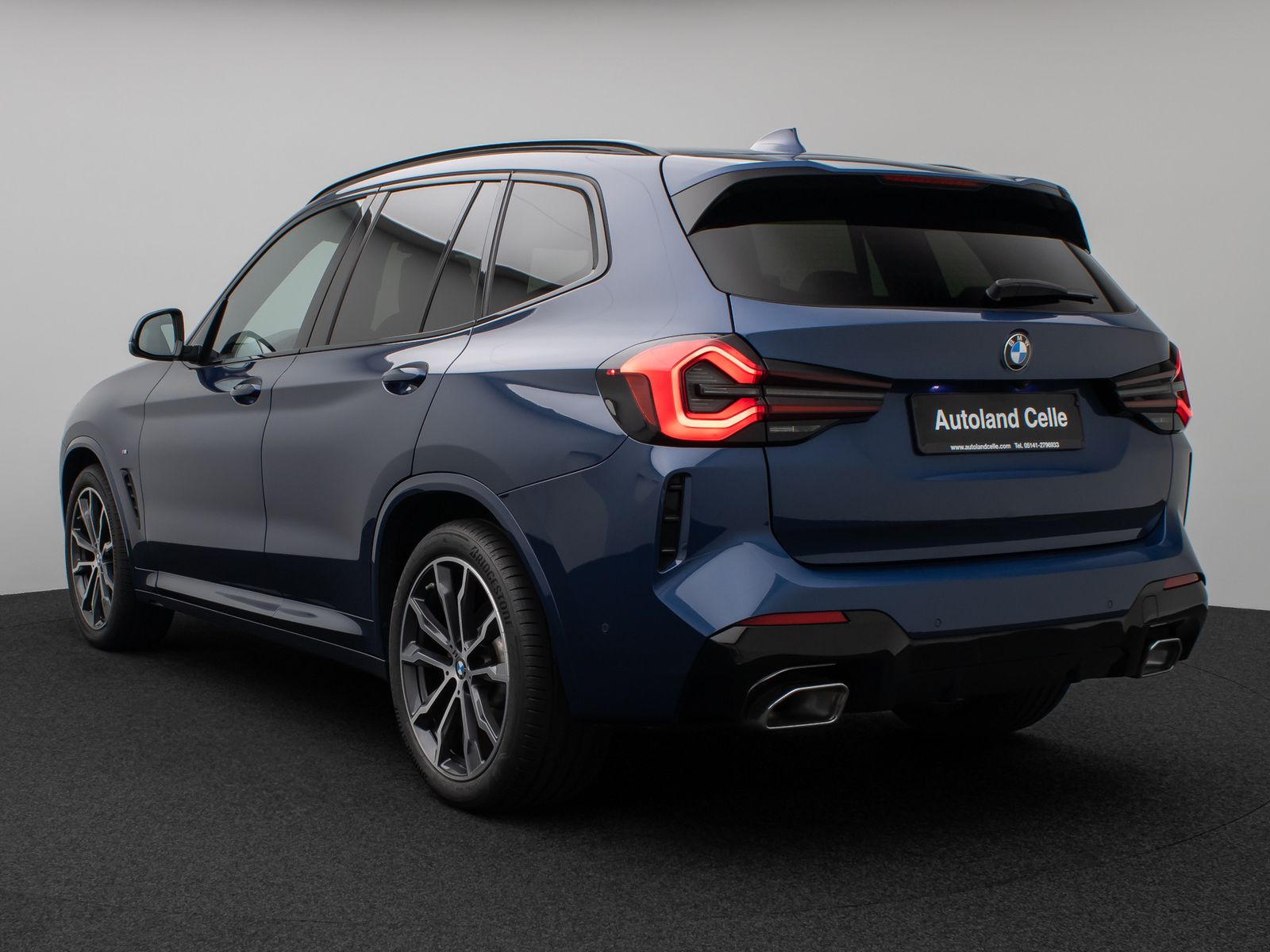 Fahrzeugabbildung BMW X3 xD20i M Sport Kamera Panorama DAB HiFi 20Zoll