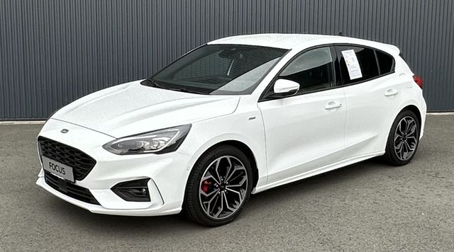 Ford Focus ST-Line X Hybrid