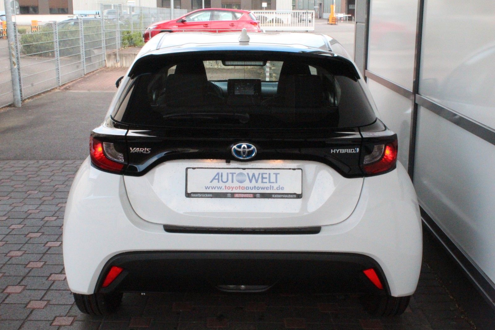 Fahrzeugabbildung Toyota Yaris 1.5 Hybrid Comfort