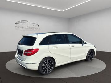 Mercedes B 220 - 5