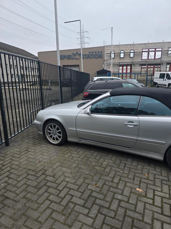 Mercedes-Benz CLK 230
