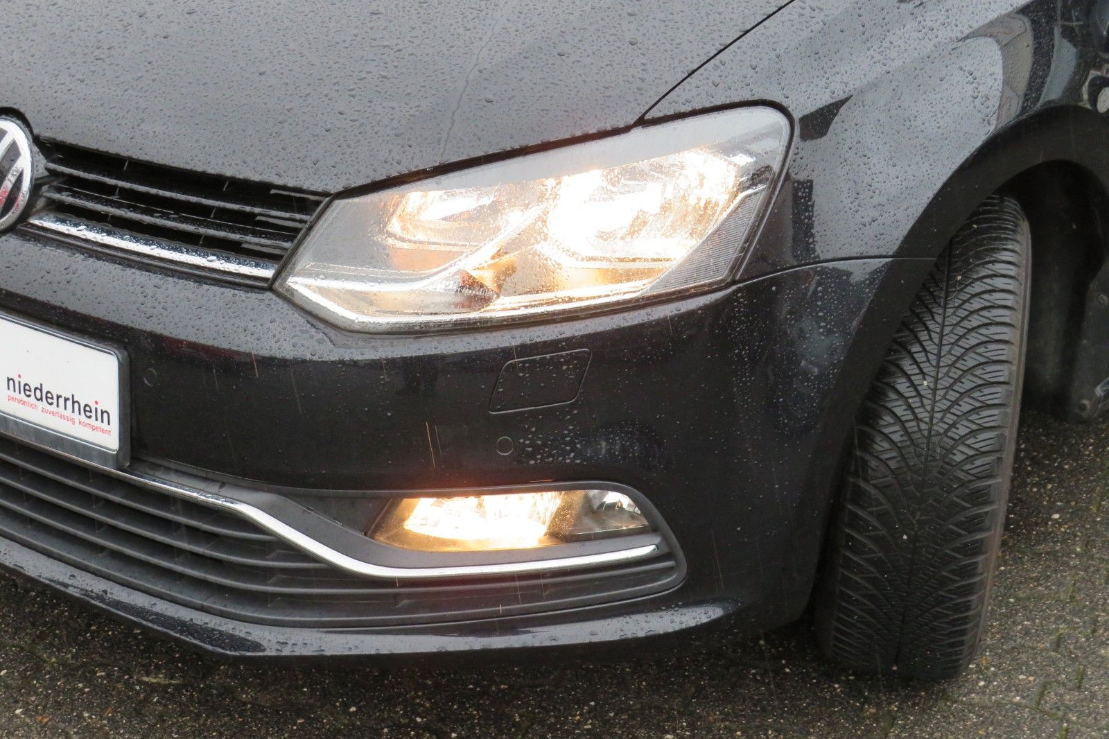 Fahrzeugabbildung Volkswagen Polo V Lounge 4T PDC GJ AHK CLIMATRONIC