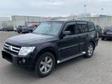 Mitsubishi Pajero 3.2 Diesel TÜV & Service... - gebrauchte Mitsubishi Pajero aus dem Jahr 2010