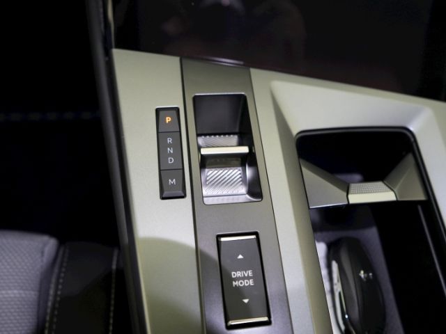 Grandland B GS HYBRID eDCT+LED MATRIX+NAVI+360 G