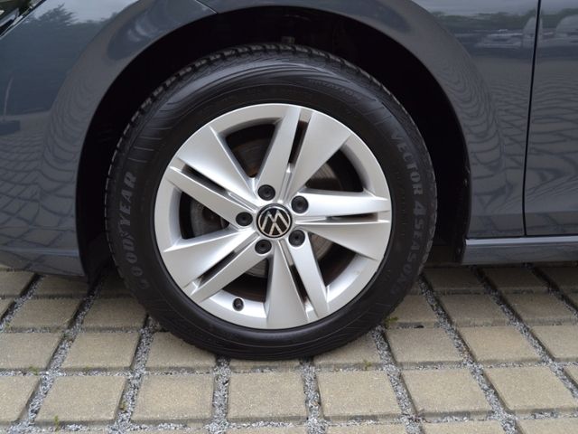 Golf VIII 1.5 TSI Life LED/NAVI-PRO+VZE/16-ZOLL/