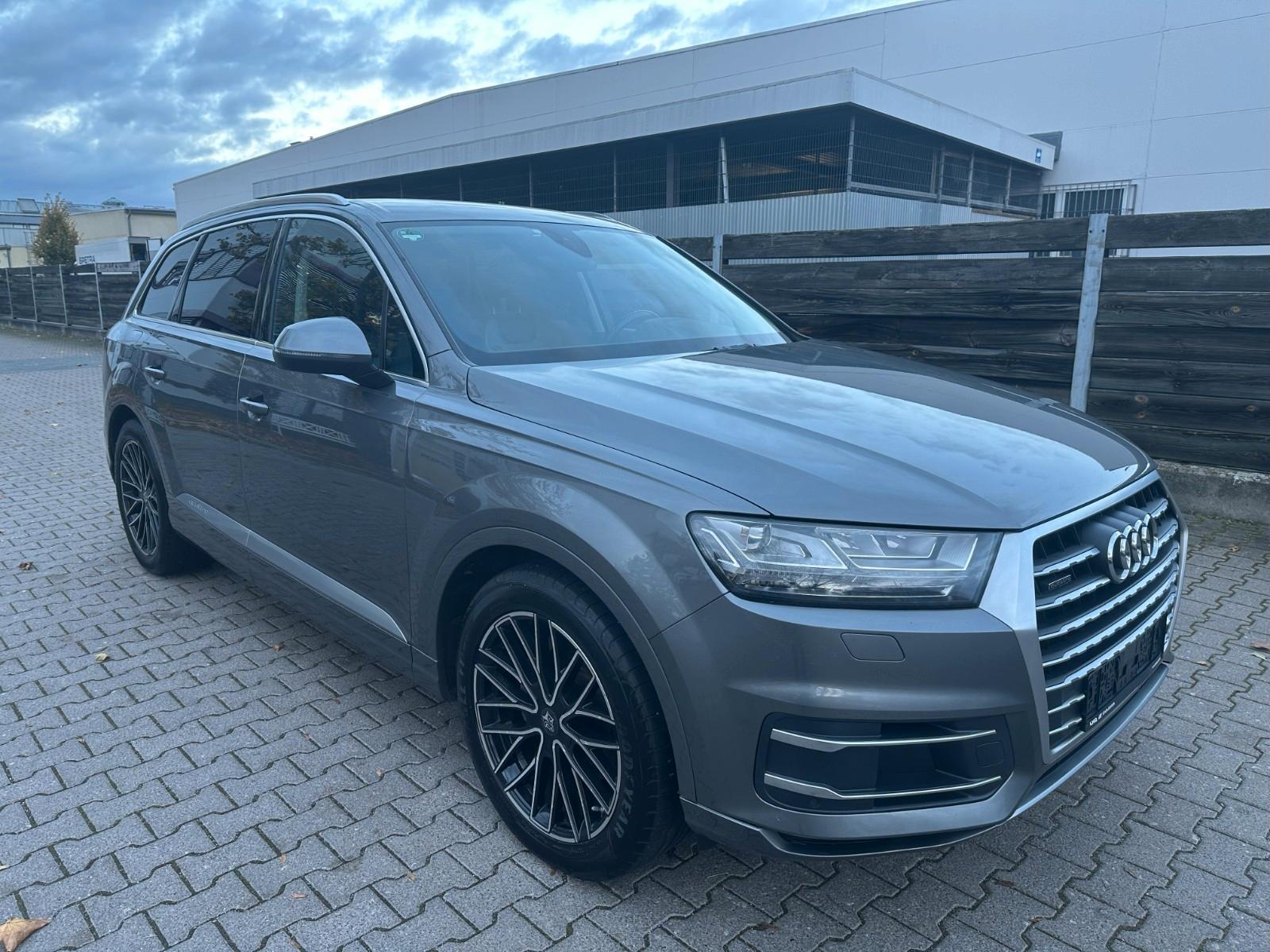 Audi Q7 3.0 TDI quattro/S-Line/Navi/Alcantara Kamera