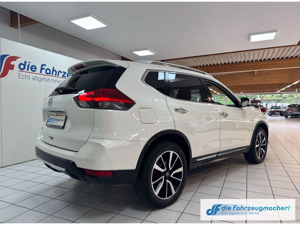 Fahrzeugabbildung Nissan X-Trail Tekna 4x4 2.0 dCi Panorama Navi Soundsys