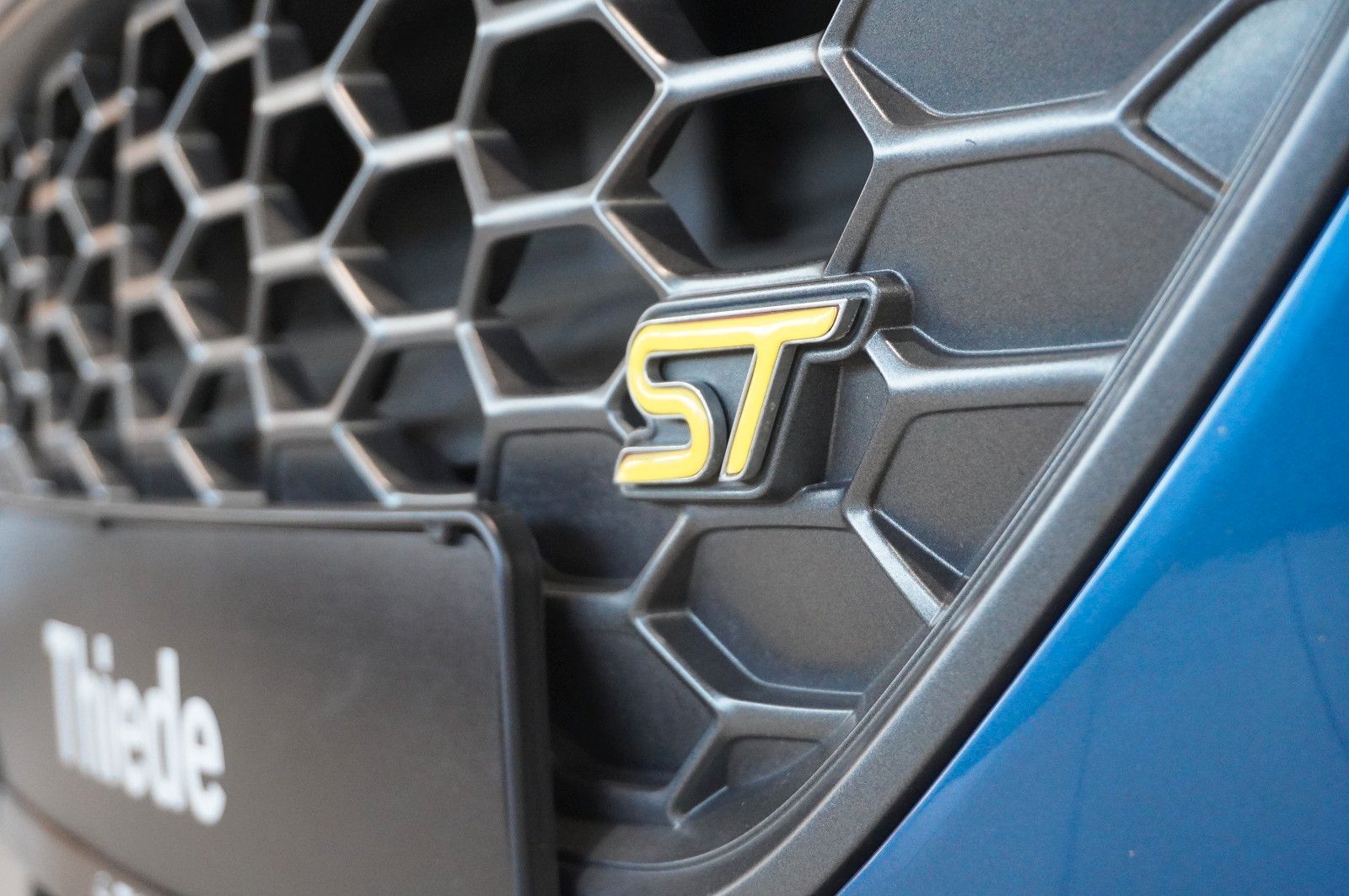 Fahrzeugabbildung Ford Focus Lim. ST 2.3 ECOBOOST NAVI/LED/SH/SPORT/B&O