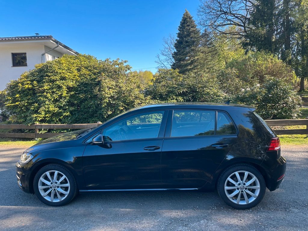 Image of Volkswagen Golf