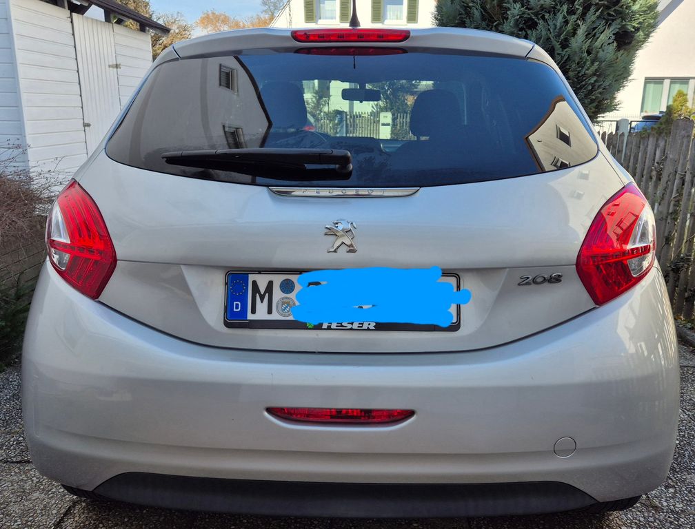 Peugeot 208