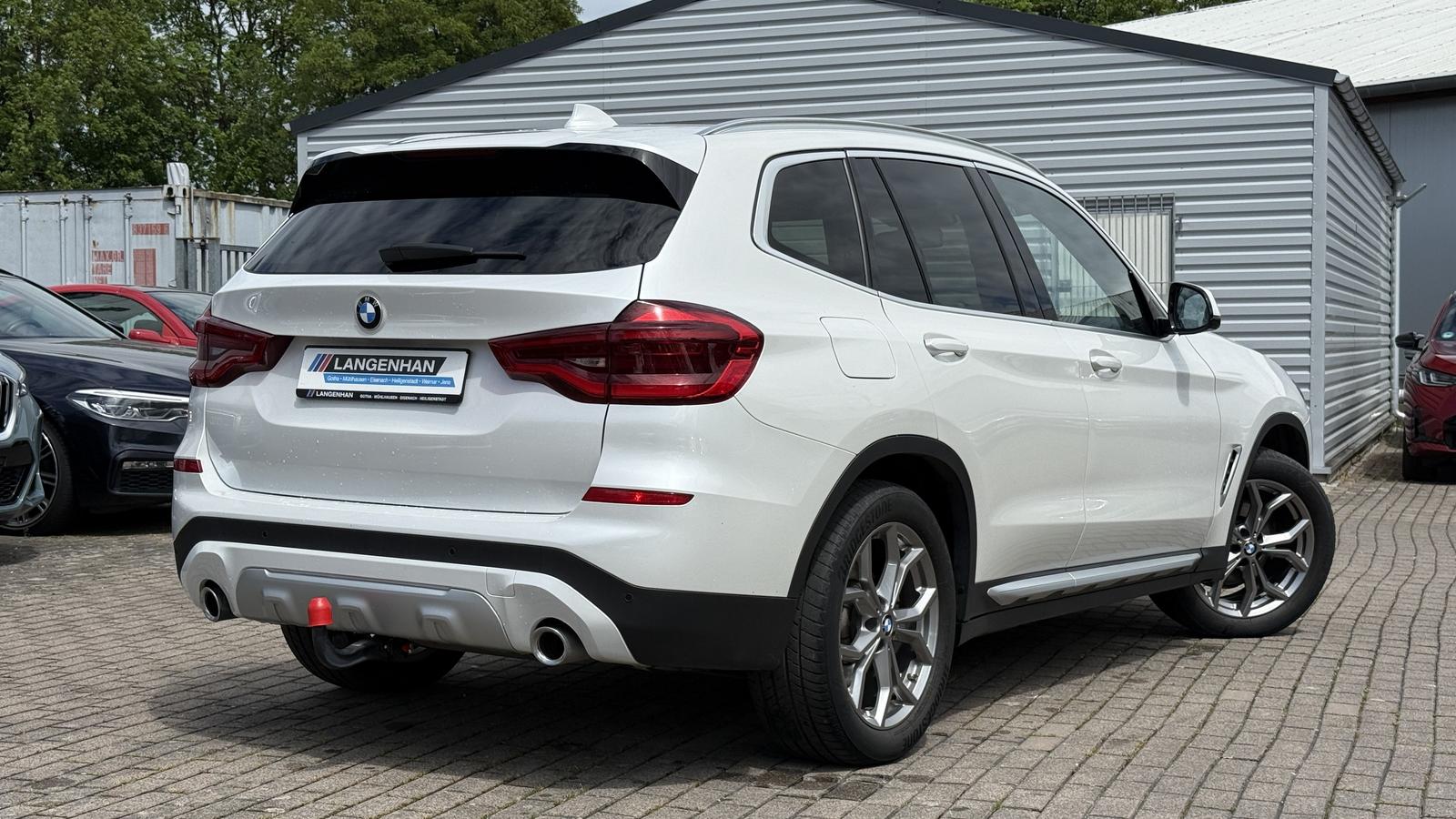 BMW X3 xDrive20d xLine LED Navi Komfortzg SHZ PDC Te