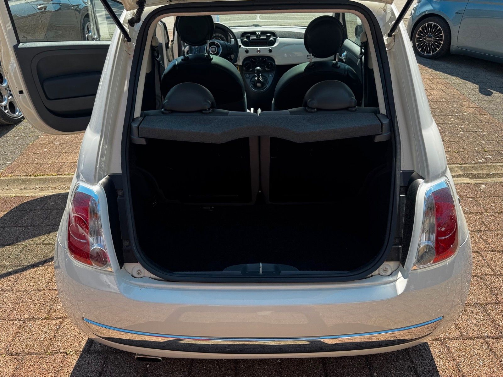 Fahrzeugabbildung Fiat 500 Lounge