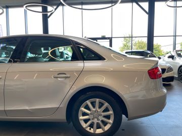 Audi A4 Lim. Ambiente *Xenon*Navi*Standheizung*