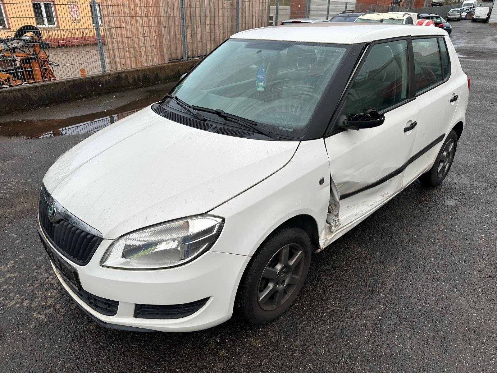 Skoda Fabia Classic nur 75.647 km  UNFALL !