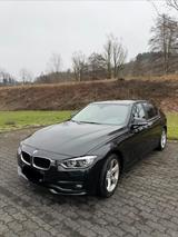 BMW 320i xDrive Automatic - - BMW 3er Reihe von privat