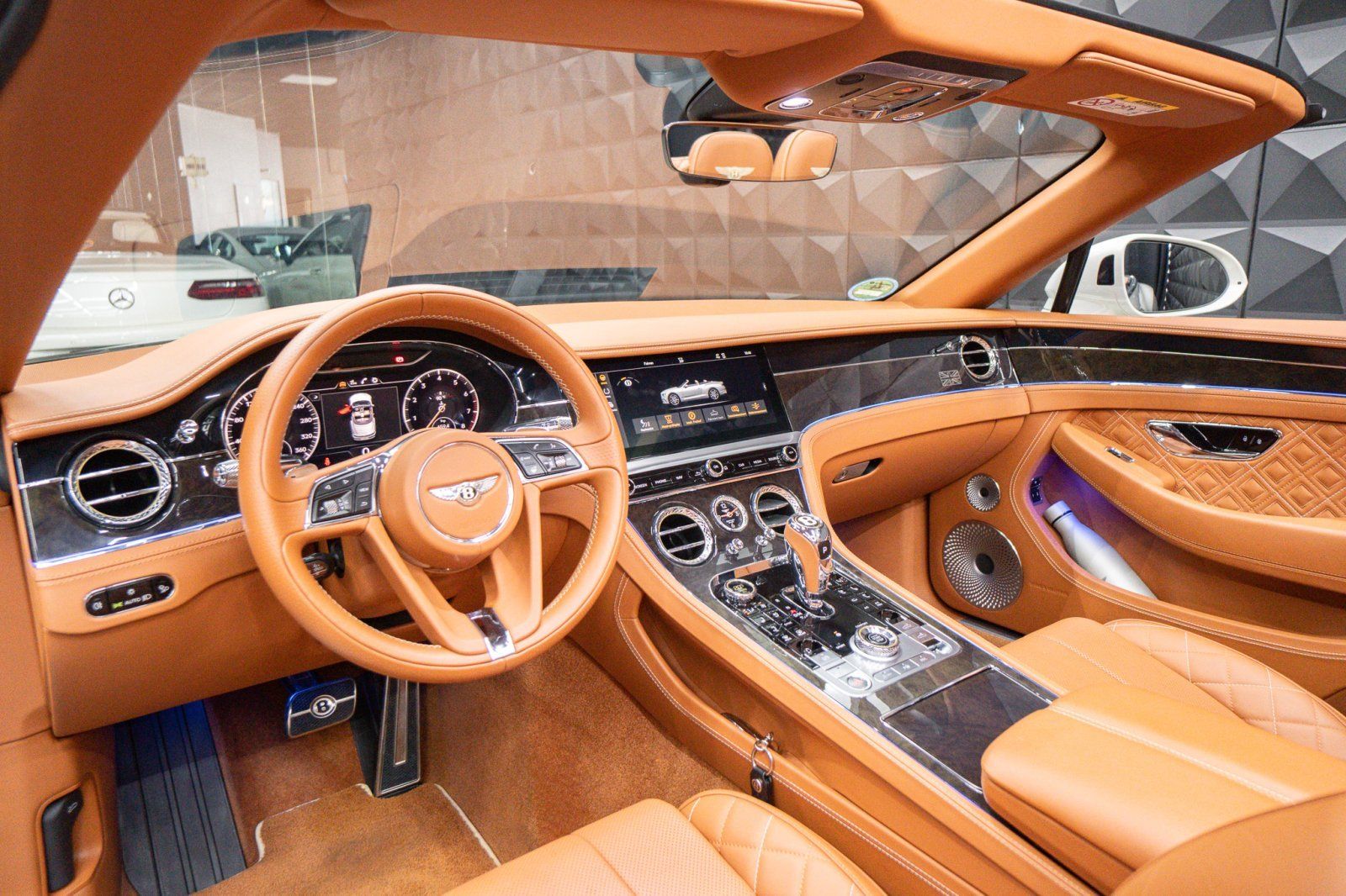 Bentley Continental GTC 100Jahre Edition Mulliner foto 17