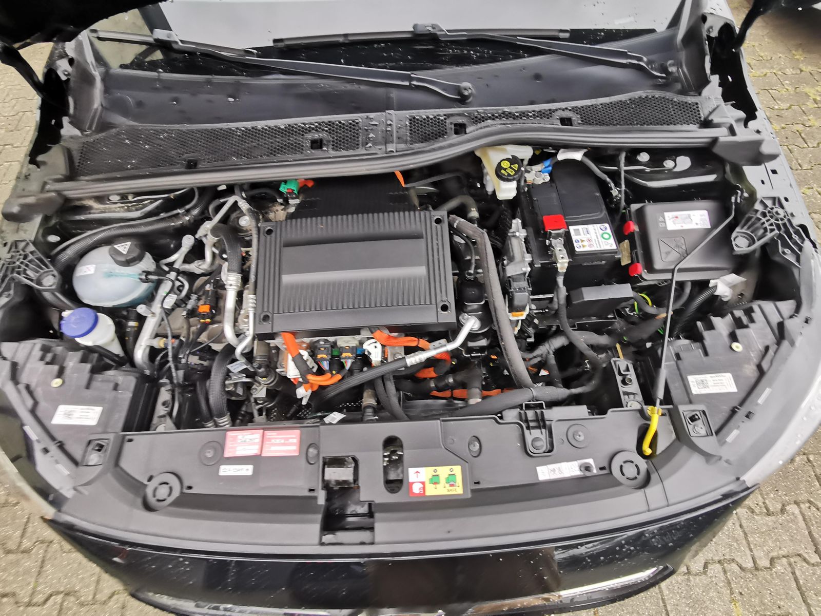 Fahrzeugabbildung Opel Corsa F On-Board-Lader 11Kw