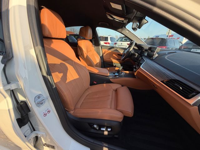 Fahrzeugbild 28