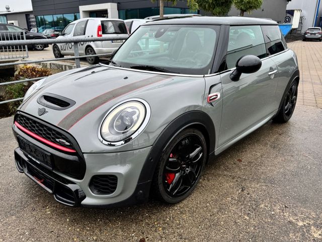 MINI JOHN COOPER WORKS 3-trg. Autom.  Klappenauspuff