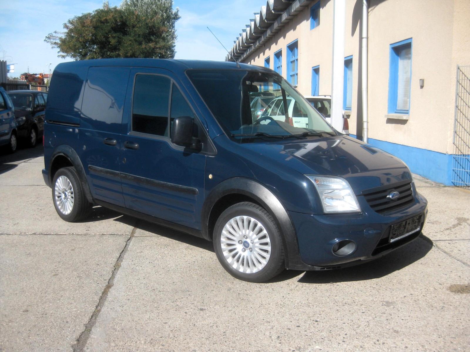 Ford Transit Connect 2010 — interior