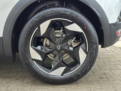 Fahrzeugabbildung Captur II Techno 1.6 E-TECH Hybrid 145 EU6e